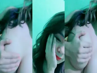 Dek Theresya Toge Cantik Pamer Wajah Mulus